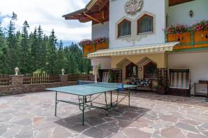 Stolní tenis v ubytování Gästehaus Herrmann nebo okolí