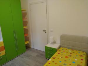 Ένα ή περισσότερα κρεβάτια σε δωμάτιο στο Costantino home