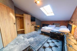 Posteľ alebo postele v izbe v ubytovaní Lord Jack Apartments