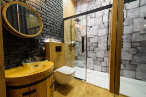 Kúpeľňa v ubytovaní Lord Jack Apartments + 37 fotografií