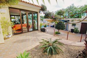 Zahrada ubytování Orza - holiday home with private swimming pool in Benissa