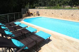 Kolam renang di atau dekat dengan Villa Dragi with Pool, Sauna, & Whirlpool