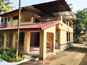 a house under construction with a roof at Kamal 2 Bedroom Bungalow With Terrace in Kīhīm