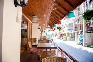 Restaurace v ubytování Thipurai Beach Hotel