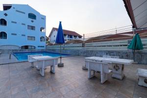 The swimming pool at or close to Thipurai Beach Hotel