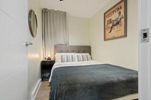 Posteľ alebo postele v izbe v ubytovaní Tendency Apartments Forum 4