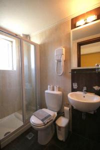 Koupelna v ubytování Hotel Filoxenia