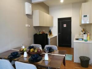 The Loft at Midhills Genting Highlands Free WiFi的厨房或小厨房