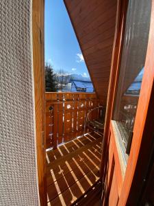 Balkon lub taras w obiekcie Apartamenty pokoje Nad Potokiem