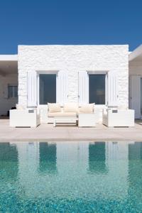 Gallery image of White Santa Maria Villa in Santa Maria