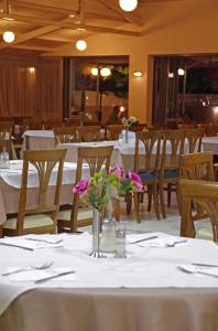 Restaurace v ubytování Sun Beach Hotel