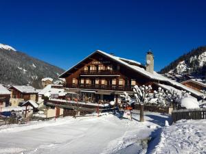 Foto dalla galleria di Hotel Le Christiania a Les Contamines-Montjoie