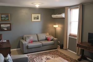 Χώρος καθιστικού στο Robinson Cottage +7 φωτογραφίες