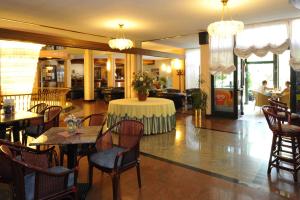 Restaurace v ubytování Park Hotel Oasi