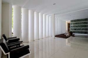Ruang duduk di Hotel Sumaryo