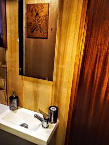 Afbeelding uit fotogalerij van Two Rooms Rustic House - Self Check-In in Boekarest