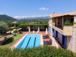 Vista de la piscina de Villas Armeno - Maria o alrededores