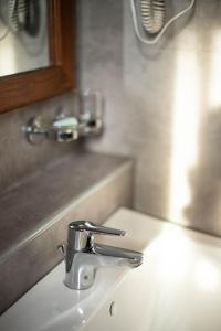A bathroom at Port View City Hotel