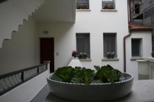 Budova, v ktorej sa apartmánový hotel nachádza