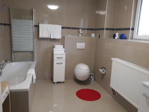Koupelna v ubytování Hotel Luca