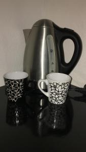 Oprema za pripravo čaja oz. kave v nastanitvi Ker-Loën