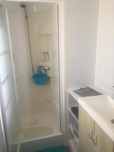 マシナッジオにあるMobil home climatisé, bord de mer Macinaggioのギャラリーの写真 +8枚の写真