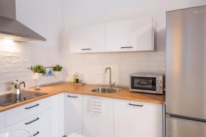 Kuchnia lub aneks kuchenny w obiekcie Apartamento Cádiz Centro Blue Window