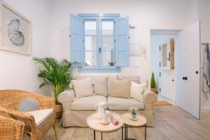 Część wypoczynkowa w obiekcie Apartamento Cádiz Centro Blue Window