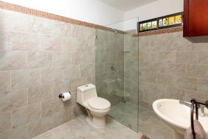 Kylpyhuone majoituspaikassa Casa Almendro Herradura