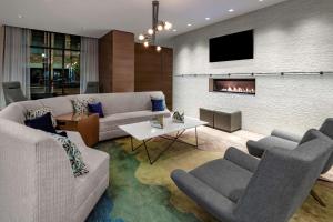 O zonă de relaxare la Hyatt Place Denver Downtown