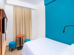 ibis budget Medellín Itagüí Metro客房内的一张或多张床位