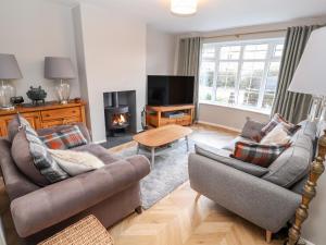 3 Eaton Mews