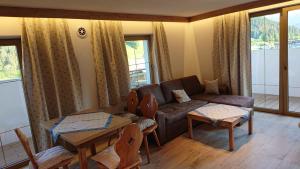 Posezení v ubytování Haus Joelblick und Haus Oberadelsber