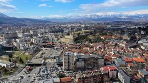 Nespecifikovaný výhled na destinaci Skopje nebo výhled na město při pohledu z hotelu