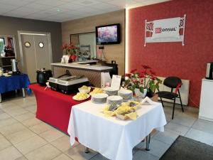 Jedlo v ubytovaní bed & breakfast alebo blízkom okolí