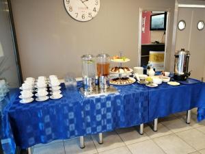 Jedlo v ubytovaní bed & breakfast alebo blízkom okolí