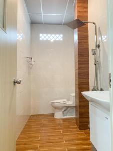 Phòng tắm tại Hotel Thiện Nhiên