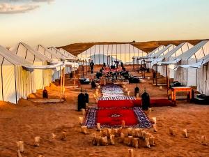 Gæster der bor på Merzouga Luxury Bivouac
