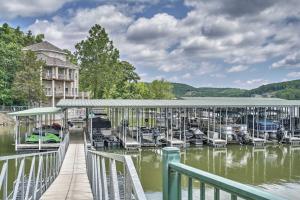 Gallery image of Waterfront Condo on Lake of the Ozarks with 2 Pools! in Camdenton