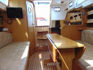 Gallery image of Jacht motorowy Calipso 750 in Ryn