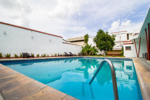 Bazén v ubytování Hotel Colon Merida nebo v jeho okolí + 37 fotografií
