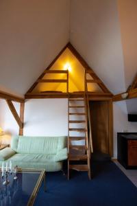 Tempat tidur dalam kamar di Landhotel Elfenhof
