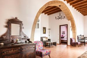 A seating area at Casa Theoni