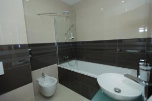 Koupelna v ubytování Košice Hotel