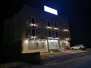 Bangunan di mana terletaknya aparthotel ini