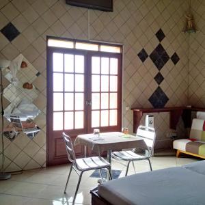 Dining area sa guest house