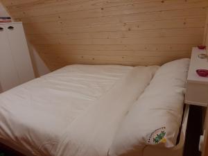 Postel nebo postele na pokoji v ubytování Suncana dolina Tara