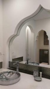 
Salle de bains dans l'établissement Riad Dar Ilham

