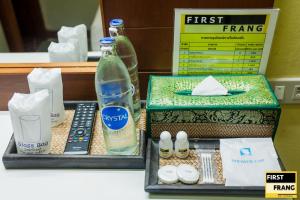 通萨拉First and Frang Hotel - Koh Phangan的相册照片