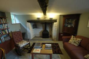 Posezení v ubytování Chestnut Cottage + 5 fotografií